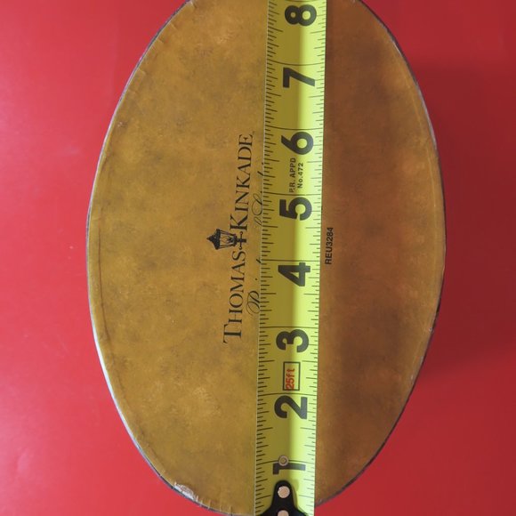 Thomas Kinkade Painter of Light 1997 Cardboard Oval Storage Box - Picture 8 of 9